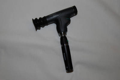 Welch allyn panoptic & otoscope w/lioh handle & charger