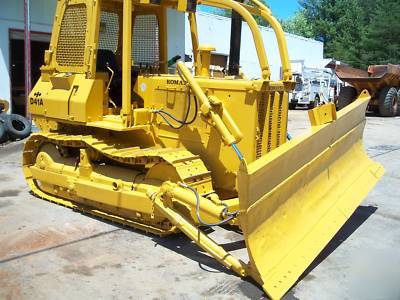 1986 komatsu D41A-3 crawler dozer loader 3360 hrs 