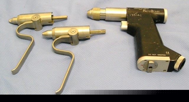 Stryker command 2 micro driver 2296-88 + ao k-wire pin 