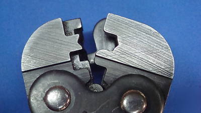 Amp 49512 crimp tool daht dg 22-16 *excellent crimper*