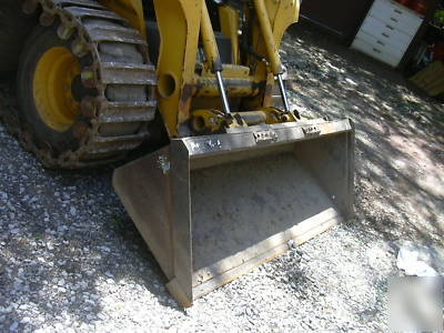 John deere 250 skid steer bobcat track loader ie- 240 
