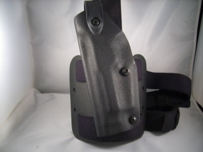 Safariland holster 6004-73 ber leg holster - left hand