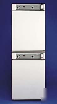 Sheldon air-jacketed manual flow CO2 incubators, models
