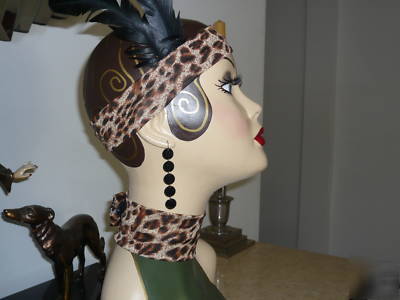 Vintage style art deco mannequin head
