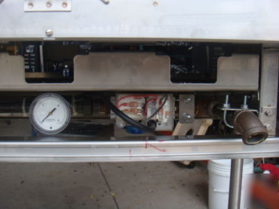 New nieco automatic broiler model N1535 brand gas/115V