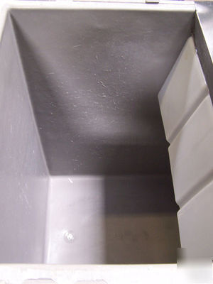 Scotsman HTB555 ice bin 535 lb. capacity
