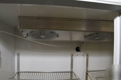 Vwr two swinging glass door refrigerator 2005