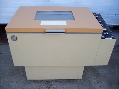 Lab-line 3525 incubator shaker top of the line great 