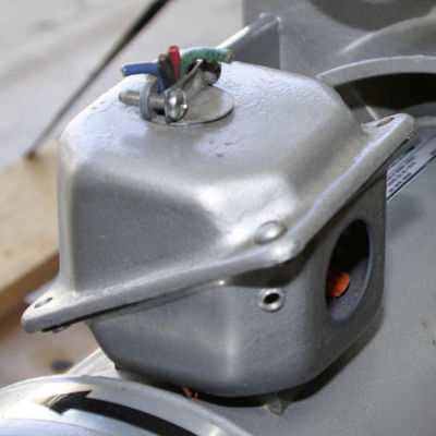Edwards E2M40 vacuum roughing pump with 2HP motor