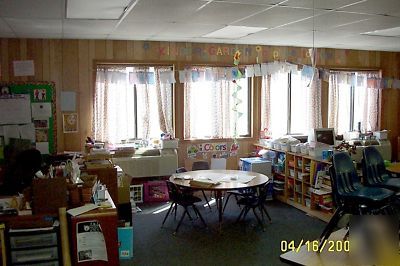 Portable (relocatable) classroom