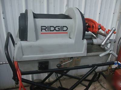 Ridgid 1822-i threader in nice shape with stand 2 inch 