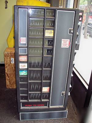Snack & soda vending machines w/dollar bill change PWJ7