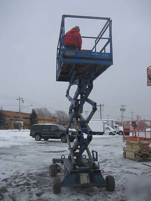 Urpight X24DW scissor lift 24' deck hgt.,30' work hgt. 