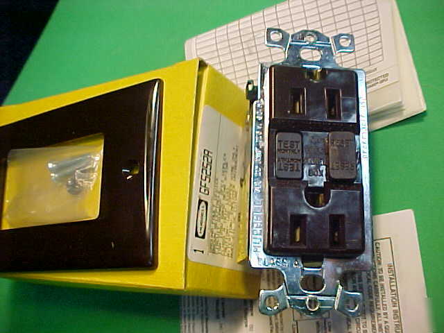 2PC hubbell gfi 20A receptacle 15A 125V GFR5252A u.s.a.