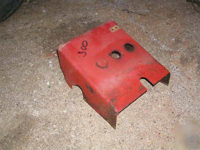 Farmall 300 rowc tractor original hydraulic valve cover