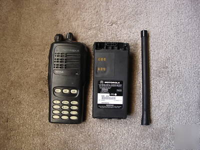 Motorola HT750 16CH vhf portable radio ht 750 w/ chargr