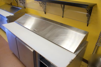 Coldtech 3 door prep table, great condition,very clean