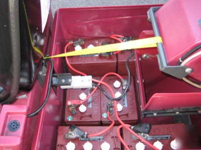 Minuteman scv 28/32 rider scrubber 32