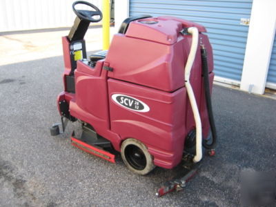 Minuteman scv 28/32 rider scrubber 32