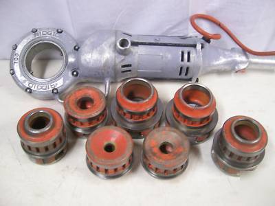 Ridgid 700 pipe threader & 7 dies 