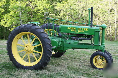 1936 b john deere unstyled tractor