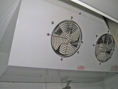 Beverage air freezer merchandiser glass door CFG48-5