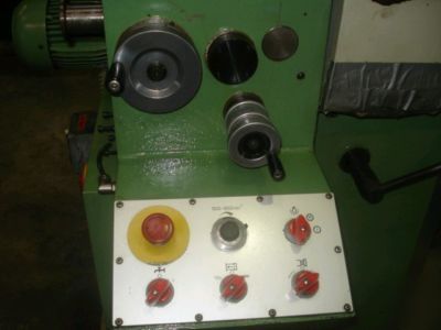 New tool grinder ewag model RS07. in 1993 tool grinder
