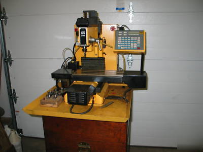 Dyna myte 2400 cnc benchtop vertical milling machine