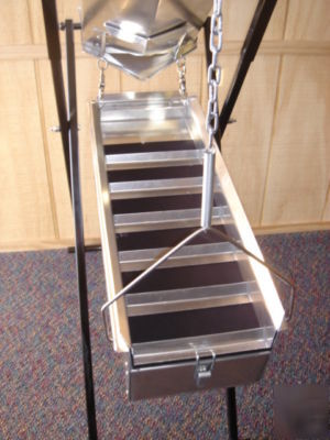 Gold prospecting drywasher vac-pac mining gold pans