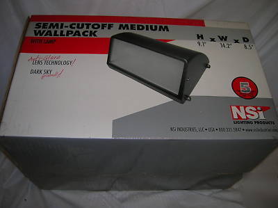 Semi-cutoff meduim wallpack 150 watt hps quad volt