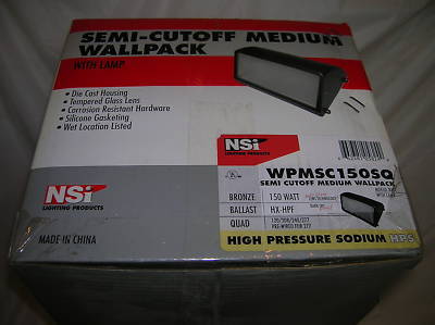 Semi-cutoff meduim wallpack 150 watt hps quad volt