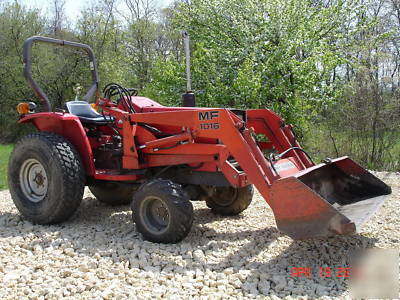 Massey ferguson 1030 4X4 diesel tractor loader 1750HRS