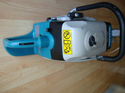 Makita DPC7311 14'' concrete cut-off saw power cutter