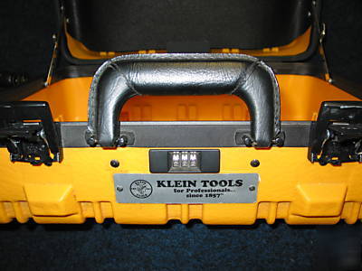 Klein cementex 1000 volt insulated 33527 kit&case nice+