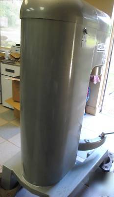 New hobart h-600T 60 quart dough mixer w/ hook and bowl