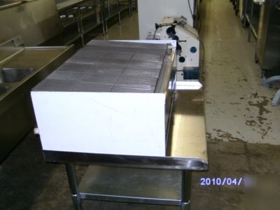 New - royal char rock broiler 36-inch